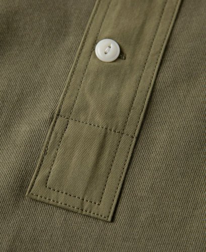 Vintage Short Sleeved Henley T-Shirt | Army Green - Size: XXL