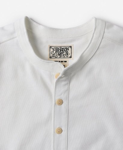 Long Sleeved Henley T-Shirt | White - Size: L