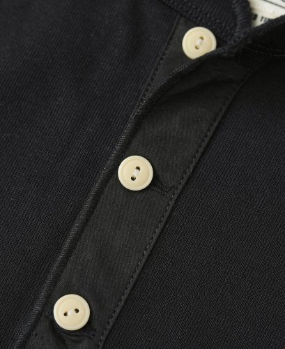 Long Sleeved Henley T-Shirt | Black - Size: XL
